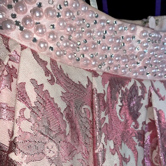 Dave & Johnny Pink Short Two Piece Pearl 1859